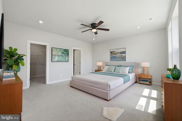 43830 MIDDLEWAY TER, Ashburn, VA 20147