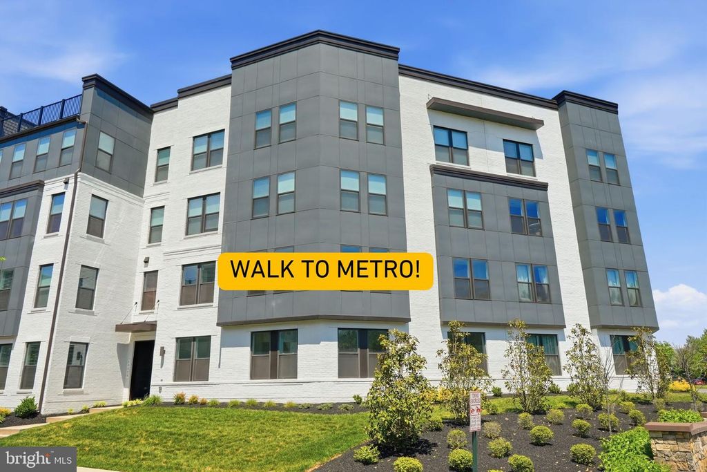 43830 MIDDLEWAY TER, Ashburn, VA 20147