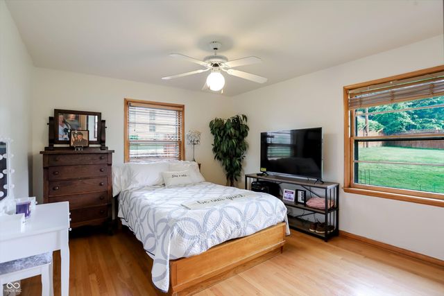 410 W Ash Street, Zionsville, IN 46077