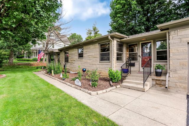 410 W Ash Street, Zionsville, IN 46077