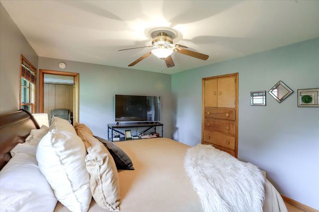 410 W Ash Street, Zionsville, IN 46077