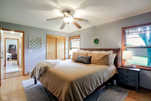 410 W Ash Street, Zionsville, IN 46077