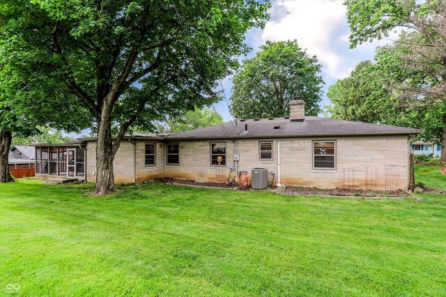 410 W Ash Street, Zionsville, IN 46077