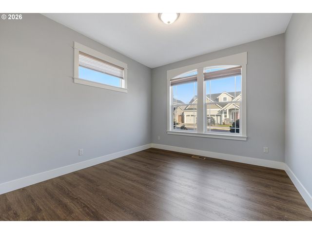 2353 Se 27TH St, Battle Ground, WA 98604