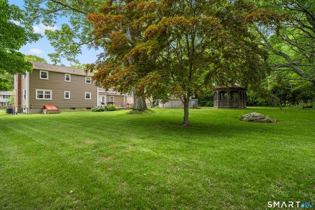 9 Monticello Drive, East Lyme, CT 06333