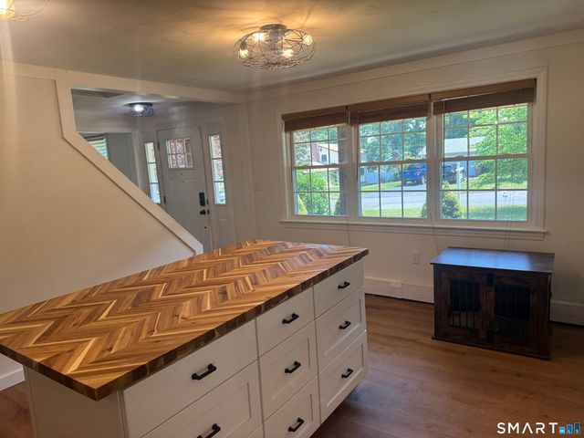 9 Monticello Drive, East Lyme, CT 06333