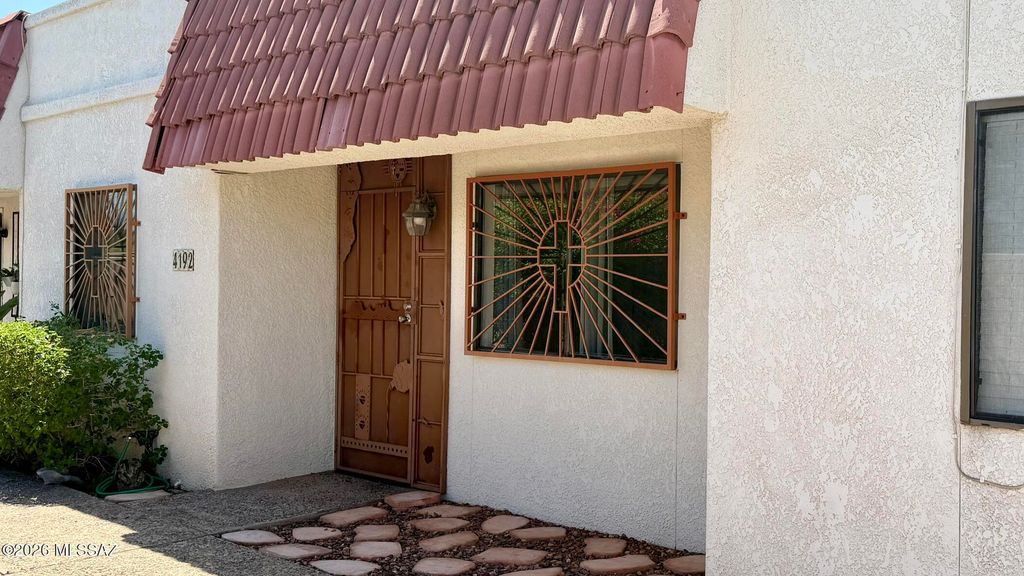 4192 N Western Winds Drive, Tucson, AZ 85705