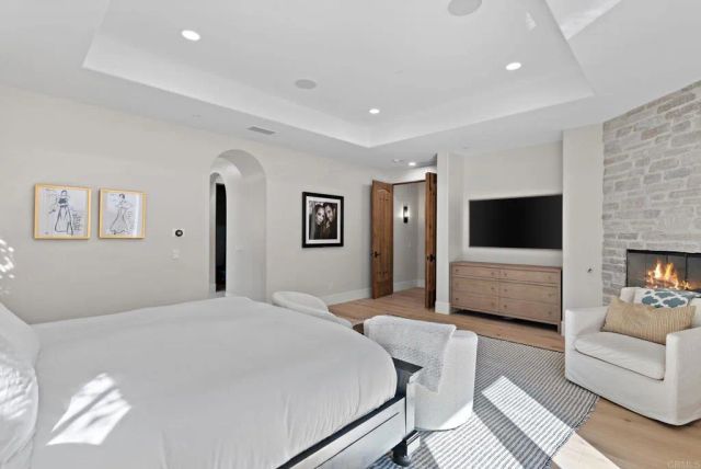 6937 Corte Spagna, Rancho Santa Fe, CA 92091
