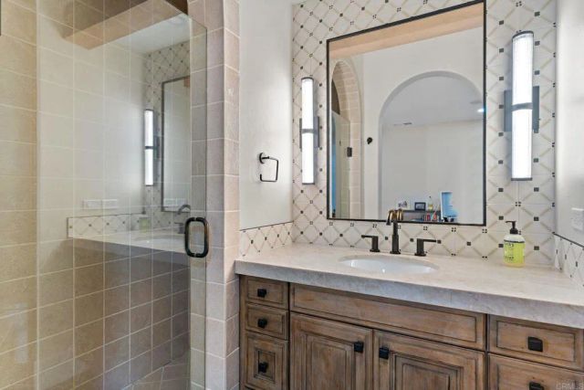 6937 Corte Spagna, Rancho Santa Fe, CA 92091