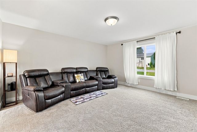 30 Ecklund Street, Sparta, MI 49345