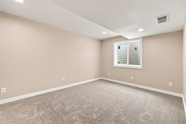 30 Ecklund Street, Sparta, MI 49345