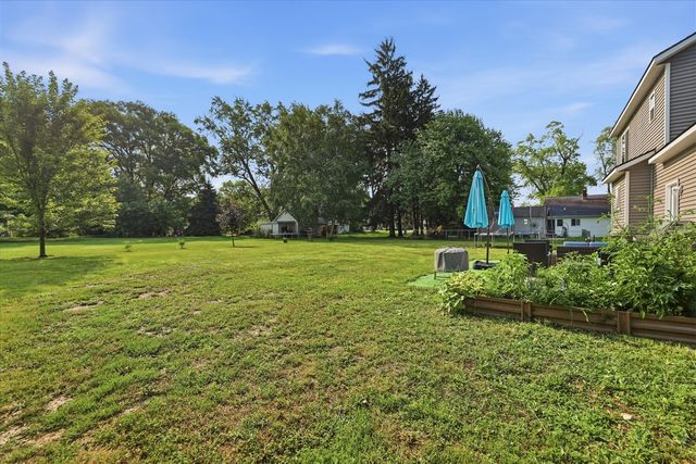 30 Ecklund Street, Sparta, MI 49345