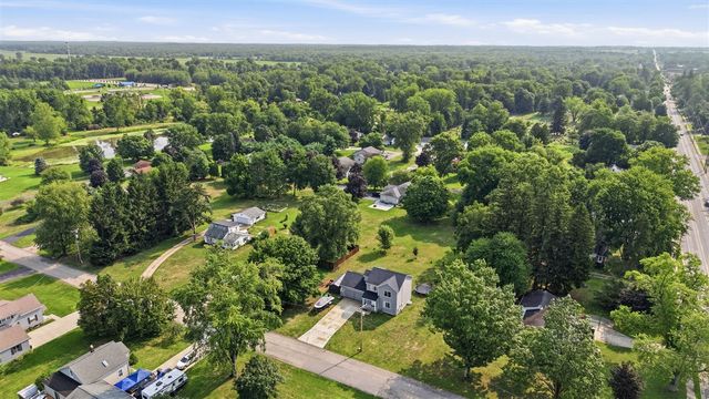 30 Ecklund Street, Sparta, MI 49345