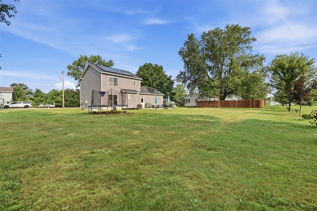 30 Ecklund Street, Sparta, MI 49345