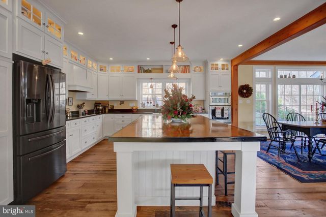 12101 MOUNTAINSIDE DR, Mercersburg, PA 17236