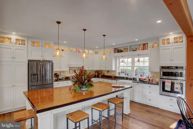 12101 MOUNTAINSIDE DR, Mercersburg, PA 17236