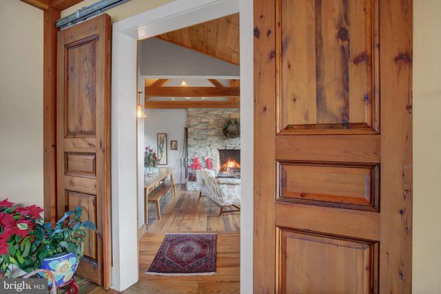 12101 MOUNTAINSIDE DR, Mercersburg, PA 17236