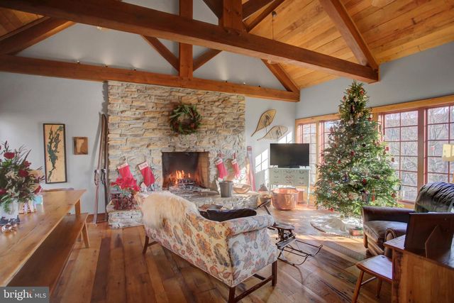 12101 MOUNTAINSIDE DR, Mercersburg, PA 17236