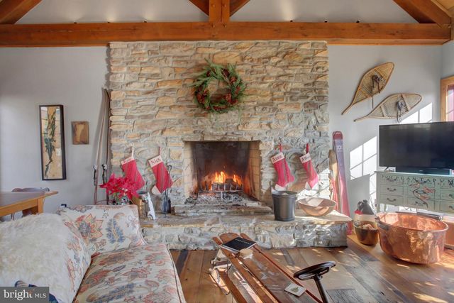 12101 MOUNTAINSIDE DR, Mercersburg, PA 17236