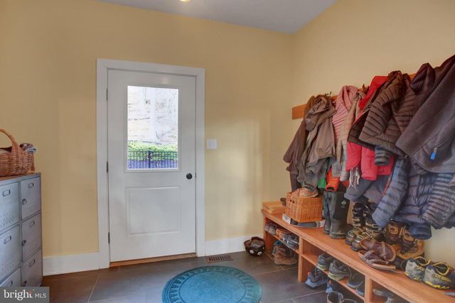 12101 MOUNTAINSIDE DR, Mercersburg, PA 17236