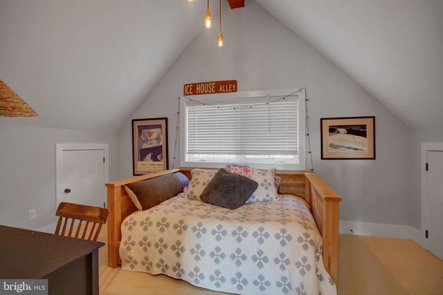 12101 MOUNTAINSIDE DR, Mercersburg, PA 17236