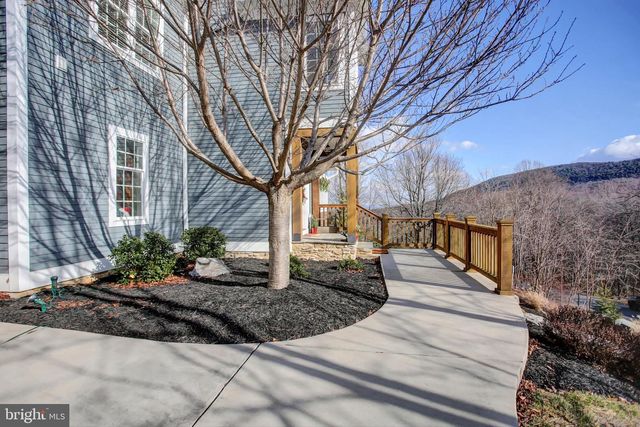 12101 MOUNTAINSIDE DR, Mercersburg, PA 17236