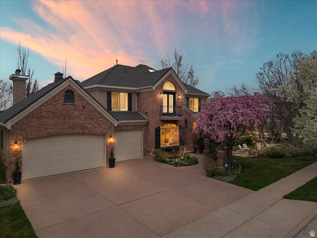 1095 E MARIWOOD CIR, North Salt Lake, UT 84054