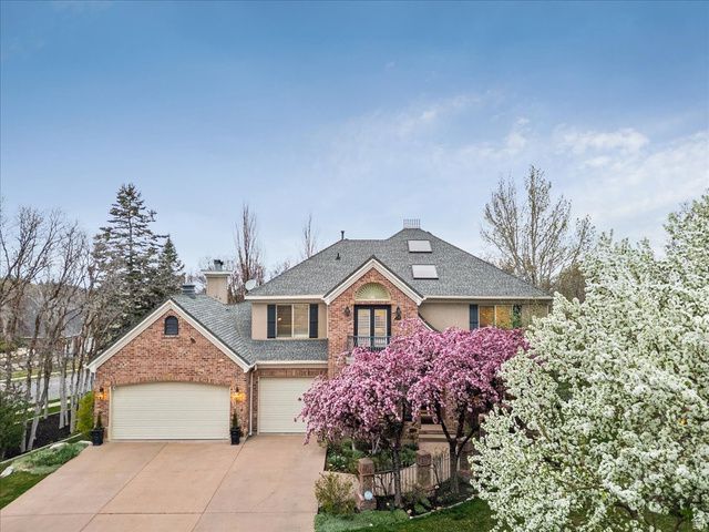 1095 E MARIWOOD CIR, North Salt Lake, UT 84054