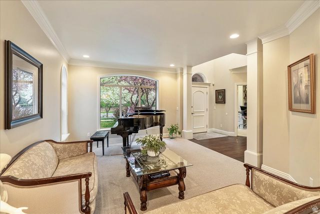 1095 E MARIWOOD CIR, North Salt Lake, UT 84054