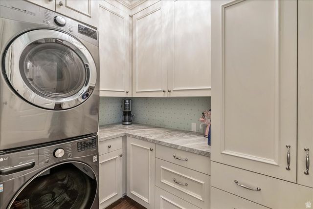 1095 E MARIWOOD CIR, North Salt Lake, UT 84054