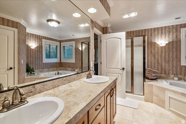 1095 E MARIWOOD CIR, North Salt Lake, UT 84054