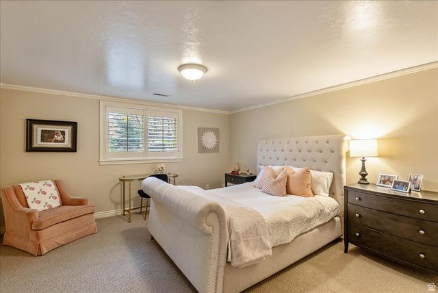1095 E MARIWOOD CIR, North Salt Lake, UT 84054