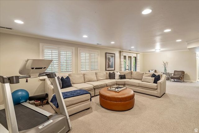 1095 E MARIWOOD CIR, North Salt Lake, UT 84054