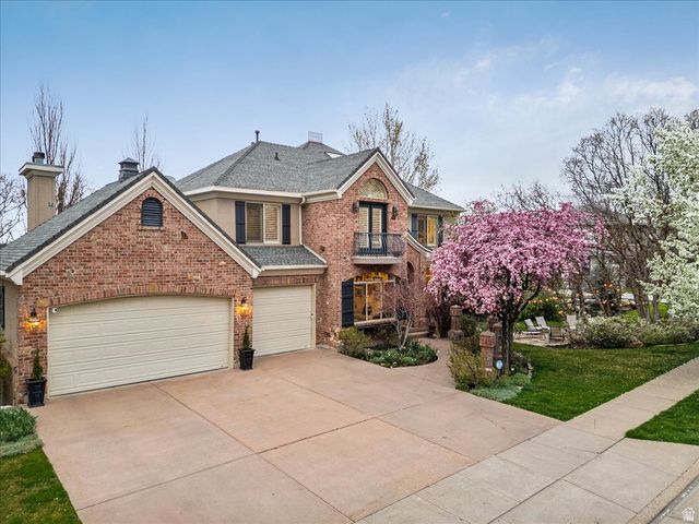 1095 E MARIWOOD CIR, North Salt Lake, UT 84054