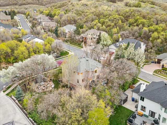 1095 E MARIWOOD CIR, North Salt Lake, UT 84054
