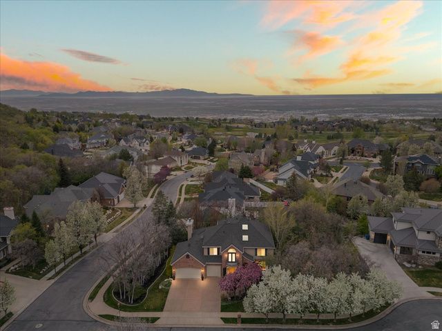 1095 E MARIWOOD CIR, North Salt Lake, UT 84054
