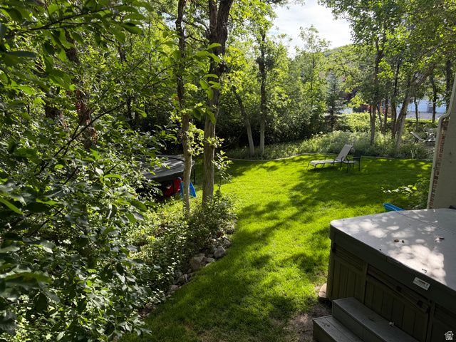 1095 E MARIWOOD CIR, North Salt Lake, UT 84054