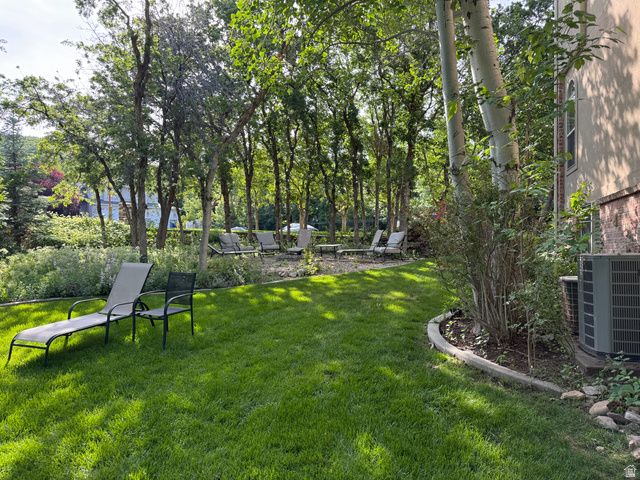 1095 E MARIWOOD CIR, North Salt Lake, UT 84054