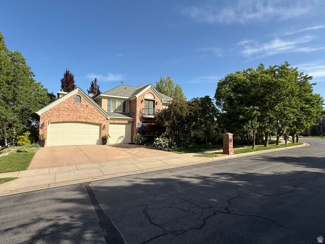 1095 E MARIWOOD CIR, North Salt Lake, UT 84054