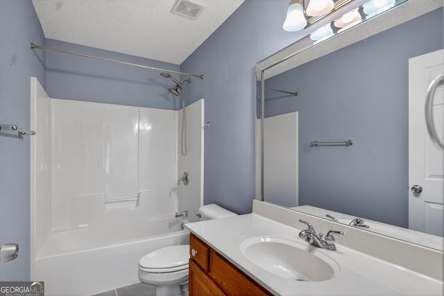 107 Waters Edge Drive, Lagrange, GA 30240