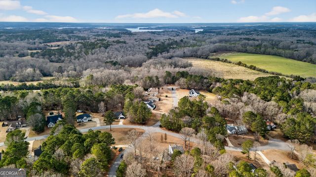 107 Waters Edge Drive, Lagrange, GA 30240