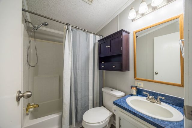 33047 Finestead Drive, Granger, IA 50109