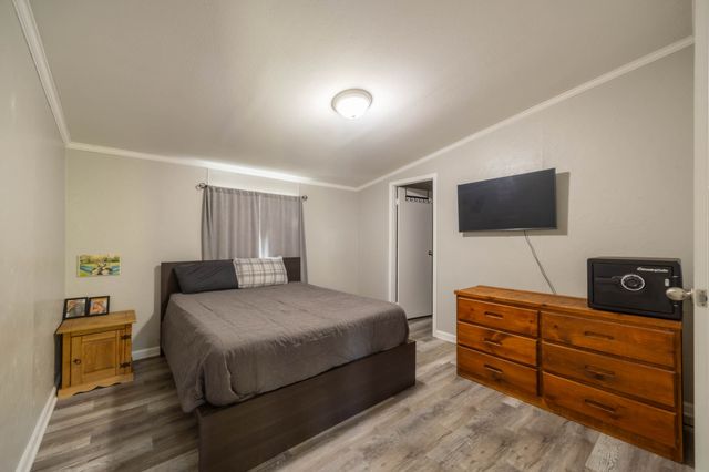 33047 Finestead Drive, Granger, IA 50109