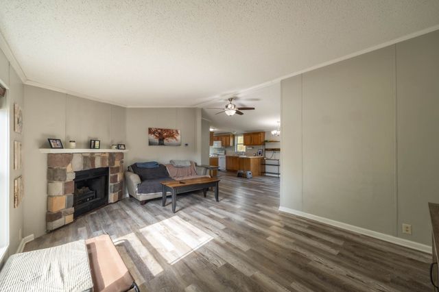 33047 Finestead Drive, Granger, IA 50109