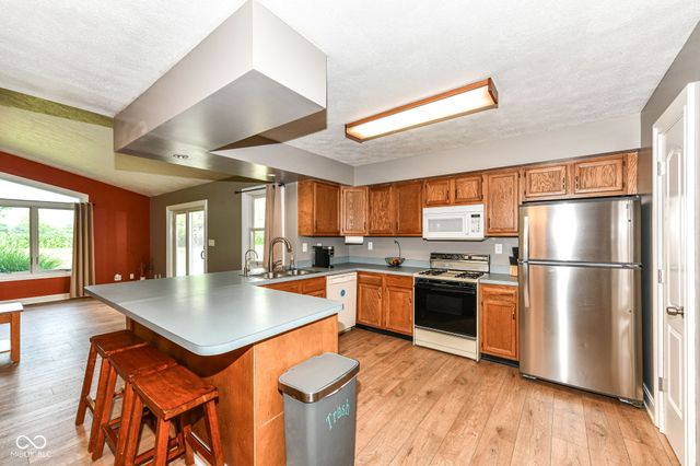 110 N 600 E, Greenfield, IN 46140