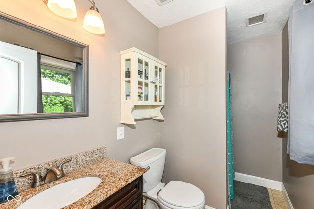 110 N 600 E, Greenfield, IN 46140