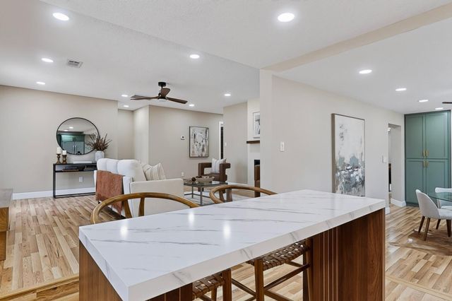 1423 Van Cleave Road NW, Albuquerque, NM 87107
