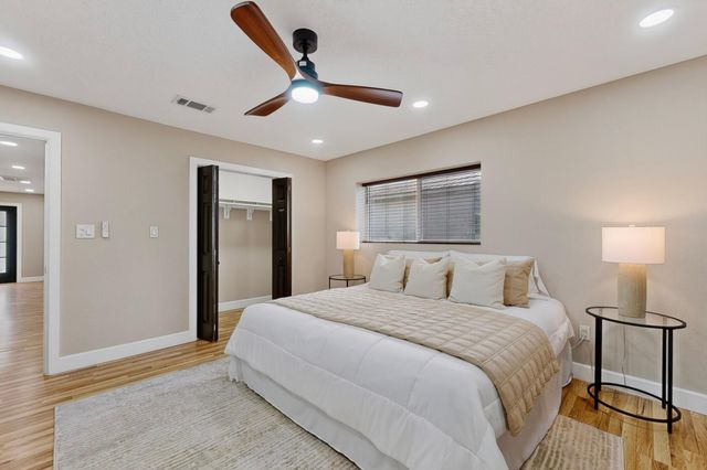1423 Van Cleave Road NW, Albuquerque, NM 87107