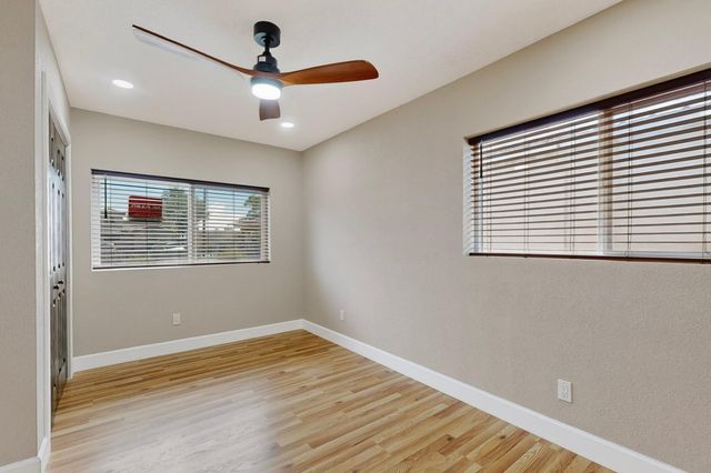 1423 Van Cleave Road NW, Albuquerque, NM 87107