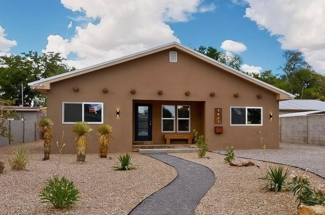1423 Van Cleave Road NW, Albuquerque, NM 87107